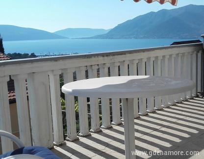 Apartment "DUBRAVA", private accommodation in city Tivat, Montenegro